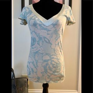 Banana Republic V-Neck Top - Size Small